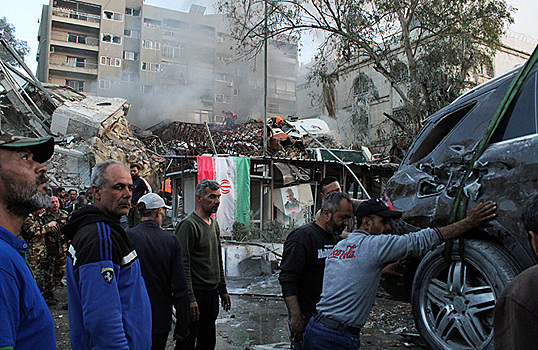 В результате авиаудара Израиля по Дамаску полностью разрушено здание посольства Ирана