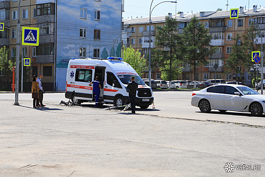 Велосипеды, кардиореанимация и BMW: в центре Кемерова произошло ДТП