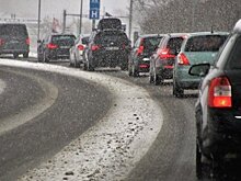 Пробки из ЖК "Светлый" начинаются с раннего утра из-за установки лежачих полицейских