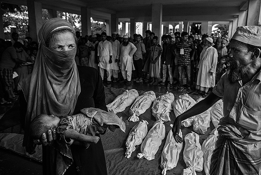 В последние несколько лет власти Мьянмы ведут геноцид народа рохинджа, называя эти спецоперации противодействием криминалу на территории государства. В сентябре 2017 года соседний Бангладеш, ставший основным убежищем рохинджа, законодательно ограничил маршруты передвижения беженцев специальными приграничными лагерями