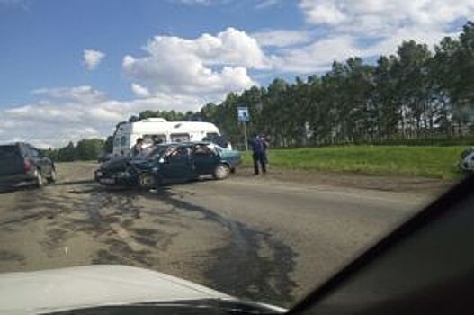 На алтайской трассе в ДТП погибла женщина