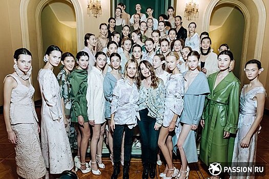 Альбина Джанабаева, Эвелина Хромченко, Елена Летучая и другие на показе Ruban весна-лето 2017