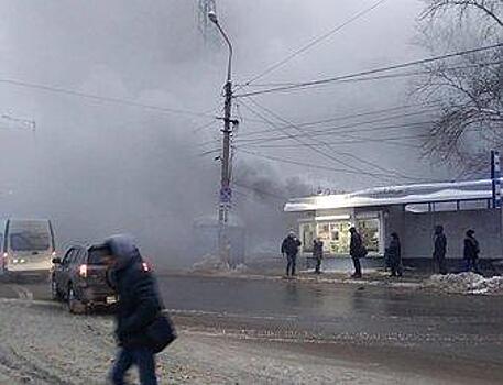 На Московском шоссе в Самаре загорелся рынок