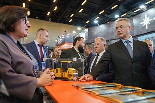 Глава Ставрополья Владимиров открыл международную выставку «Дорога-2025»