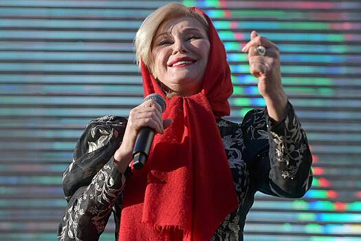 Цыганова захотела станцевать с Богомоловым