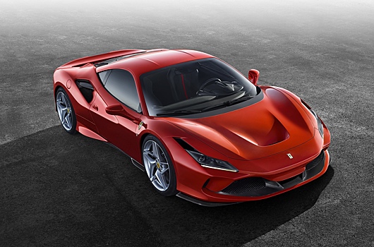 Посмотрите (и послушайте!), как Ferrari F8 Tributo дрифтит по треку