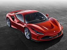 Посмотрите (и послушайте!), как Ferrari F8 Tributo дрифтит по треку
