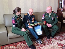В Новосибирске поздравили с Днем Победы 99-летнего ветерана