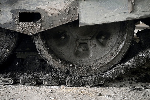 Появилось фото Т-72Б3М с новой "прической" в зоне СВО