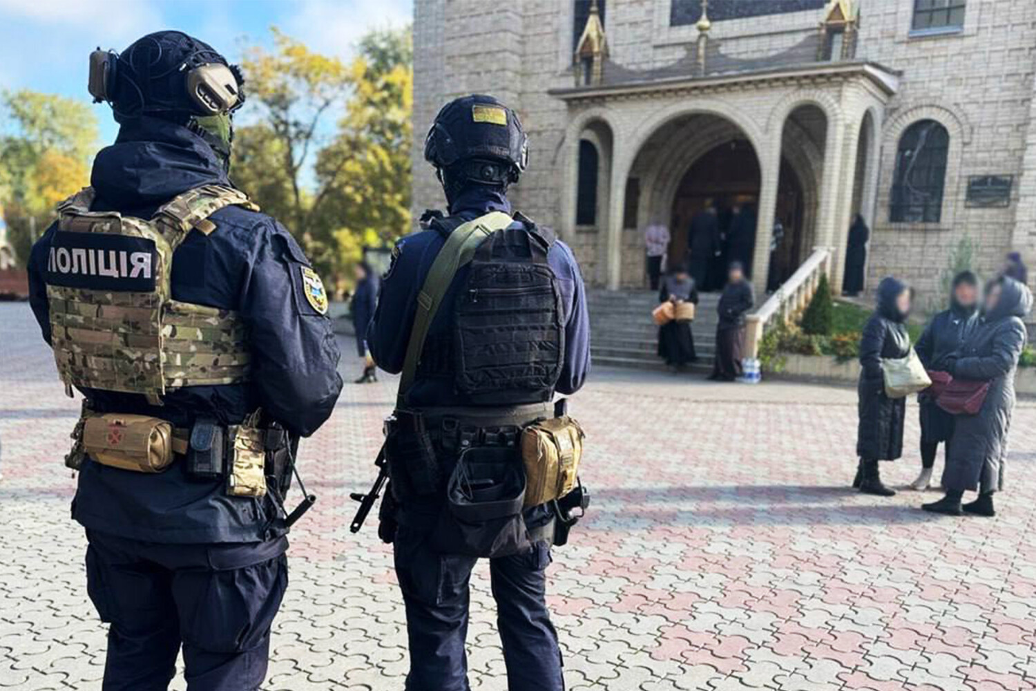 Опрос украинцев показал поддержку гонений на УПЦ