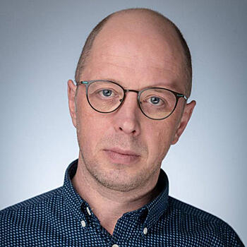 На бульдозере в литературу