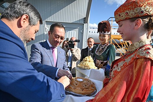 В Казань прилетел глава Якутии