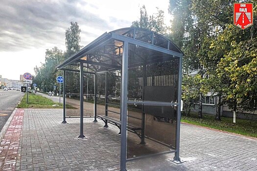 В Набережных Челнах обновили остановочные комплексы