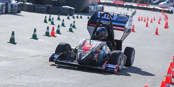 Молодые конструкторы протестируют болиды на гоночной трассе в Москве