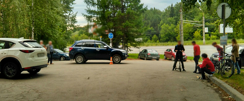 Юного велосипедиста сбил легковой автомобиль в Ижевске