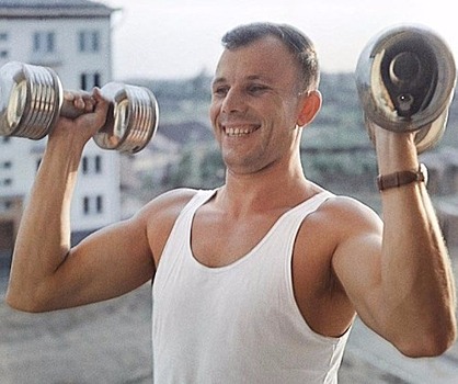 В Челябинских парках все лето будут проводить зарядки под советскую "Утреннюю гимнастику"