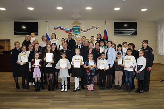 В МВД по Республике Удмуртия определили победителей регионального этапа конкурса «Мои родители работают в полиции»