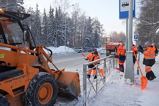 Новосибирские дорожники переходят на усиленный режим работы из-за потепления