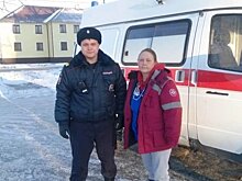 Фельдшер и сотрудник полиции приняли роды у жительницы Зуевского района по дороге к роддому