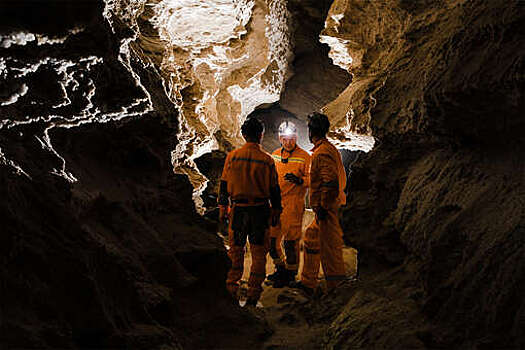 В США мужчина застрял в пещере, и, увидев ангелов и демонов, потерял сознание