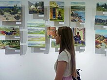 Российские дипломаты провели в Киргизии выставку к юбилею Айтматова