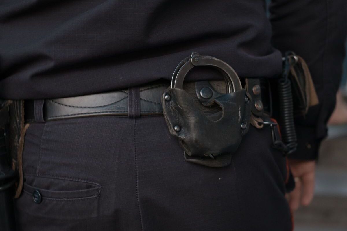 Двоих россиян задержали в сауне с восемью детьми