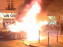 Погромы болельщиков и наезд автомобиля на толпу. В Париже задержаны 47 человек