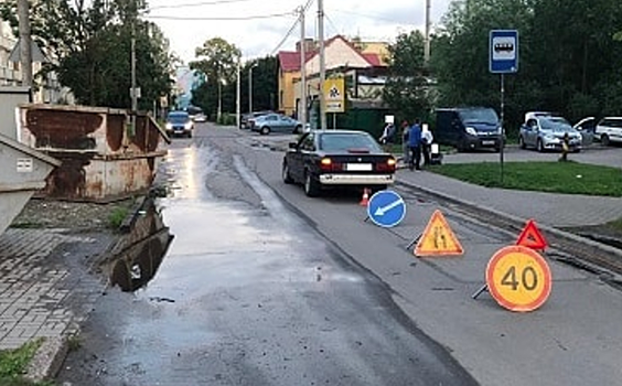 В Калининграде БМВ на заднем ходу сбил пенсионерку