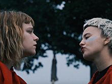 Премьера на «Собака.ru»: «Ритуальные услуги» презентовали клип на песню «Дурак»