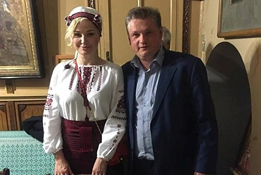 Максакова выступила в киевском соборе на Пасху