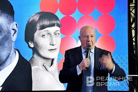 Йосси Тавор об Анне Ахматовой: "Она хотела, чтобы ею восторгались"