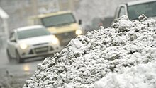 Московских водителей призвали избегать резких маневров во время снегопадов