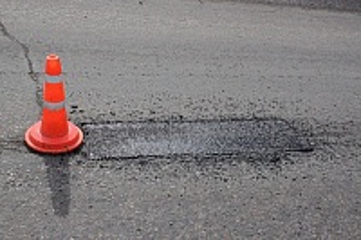 В районе Старое Крюково продолжается ремонт дорожного покрытия