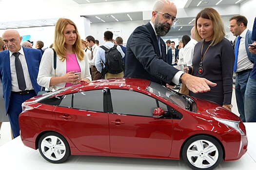 Автомобили Toyota резко подорожали в России