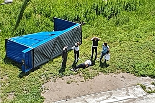 Вынесен приговор дорожникам, по чьей вине остановка придавила человека