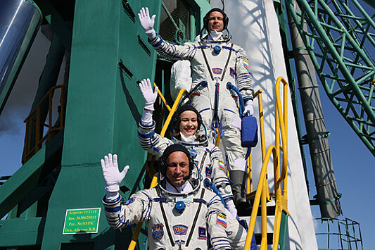 "Киноэкипаж" с Пересильд и Шипенко готовится к возвращению из космоса