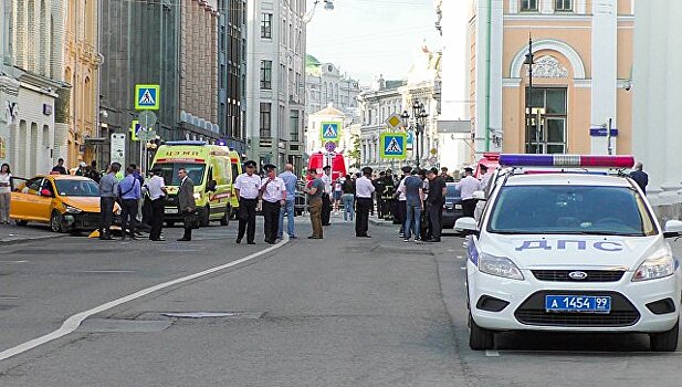 Наезд в Москве: полиция попросила арестовать таксиста