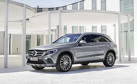 В России цена на модели Mercedes-Benz GLC выросла на 30-130 тысяч рублей