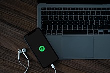 Искусственный интеллект поможет находить оскорбления в подкастах Spotify