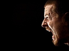 Украинцы оскорбляют работников ТЦК, чтобы избежать мобилизации