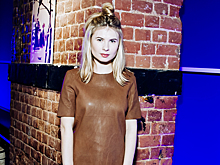 Анна Цуканова-Котт, Ингрид Олеринская и Егор Корешков на коктейле Bombay Sapphire в музее Москвы