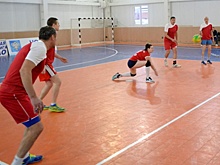 Волейболисты Ямальского филиала ССК дебютировали в Чемпионате Нового Уренгоя