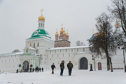 Жители Подмосковья могут отправить уникальную открытку и выиграть тур на двоих