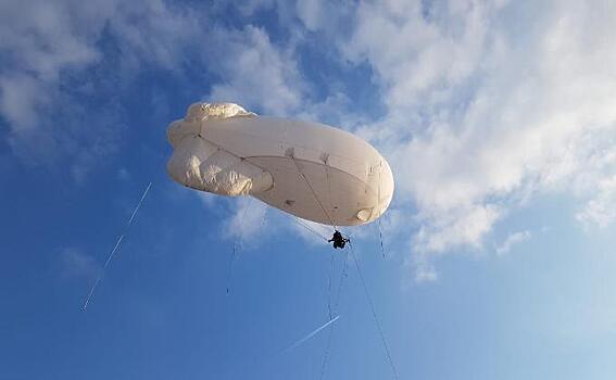 14 лихачей и пьяных поймали на трассе с помощью дирижабля