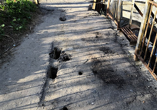 Владимирцы жалуются на ямы на мосту