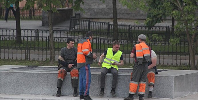 Петербургские метростроевцы вновь заявили о задержках зарплат