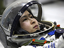 Женские лица китайской космонавтики: кого КНР отправляет в космос