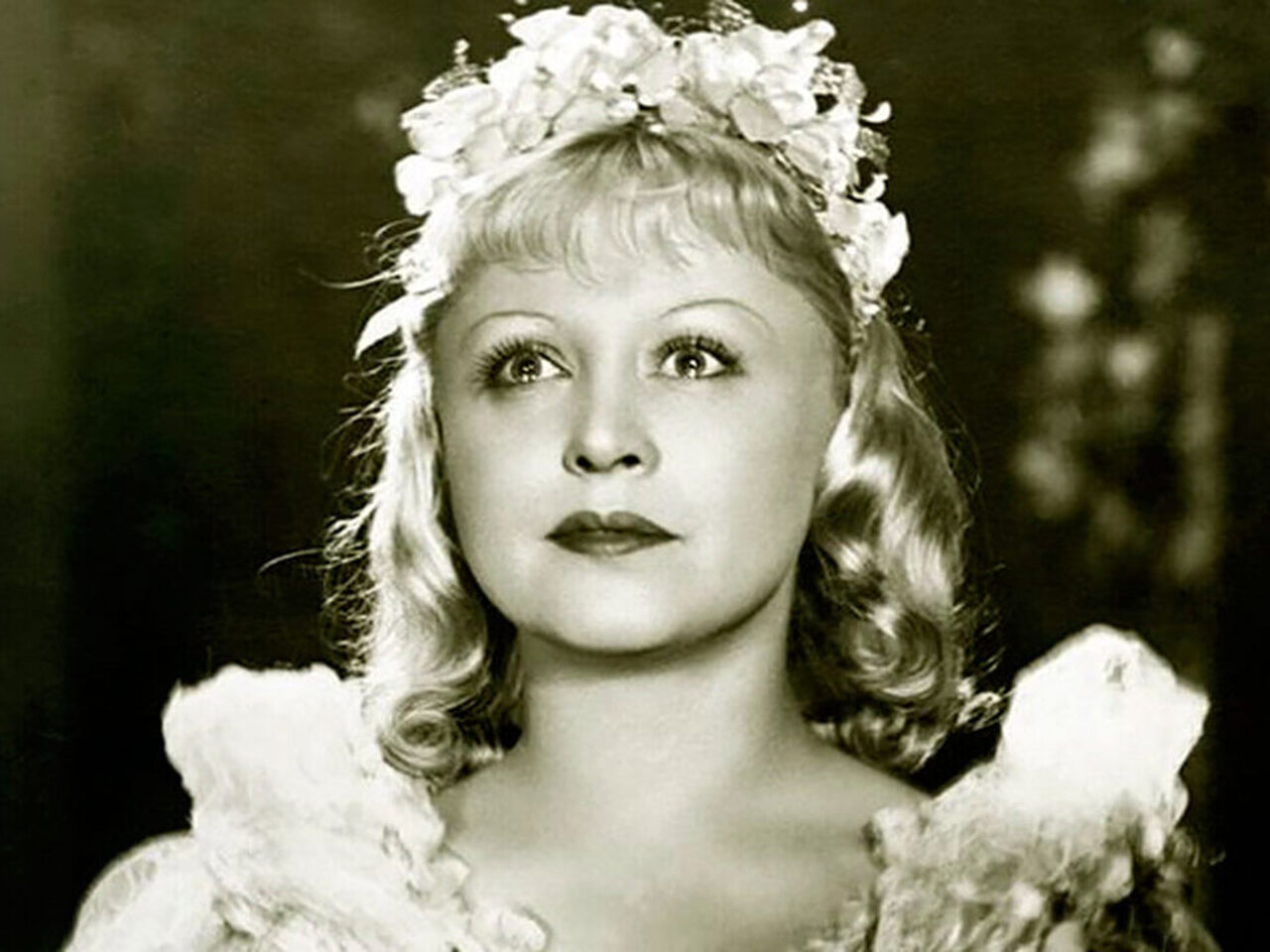 Менің әйелімді желіде екі ер адам ұрып жатыр