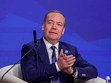 Медведев в День доброты высмеял Зеленского