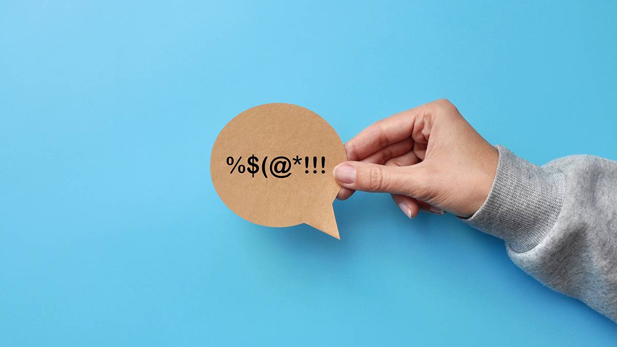 Юрист Глазкова объяснила, как защищаться от клеветы в соцсетях